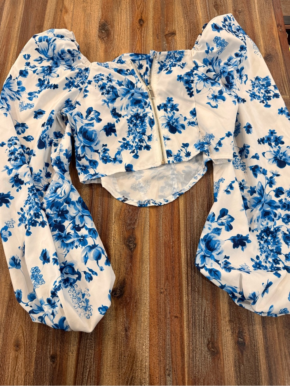 Blue Floral Puff-Sleeve Crop Top - Brand